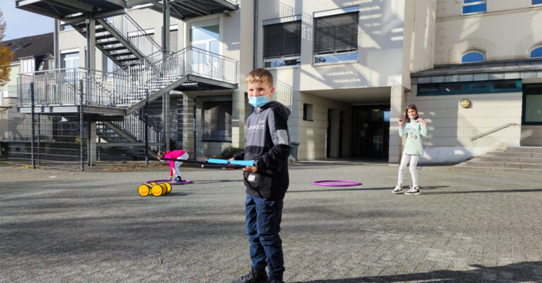Neue Sportgeräte für die Pausen