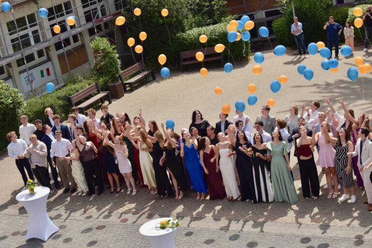 Herzlichen Glückwunsch zum Abitur!