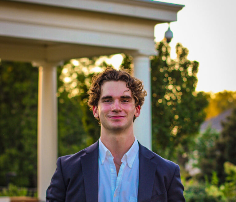 Unser neuer Fremdsprachenassistent – Welcome Reece!